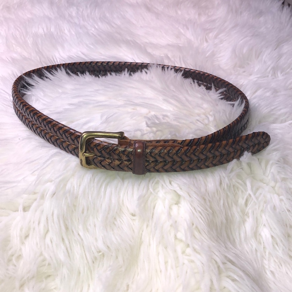 🔹 Fossil Woven Belt